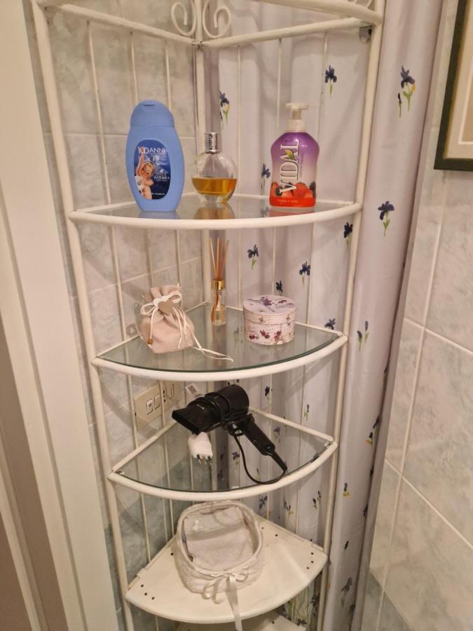 At Monica'S In Rome - Stazione Labaro Apartman Kültér fotó